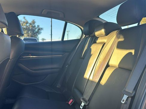 Used 2019 MAZDA MAZDA3 Sedan w/ Preferred Package image 18