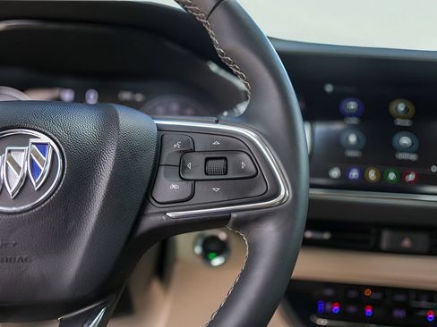 Used 2023 Buick Envision Avenir FWD image 15