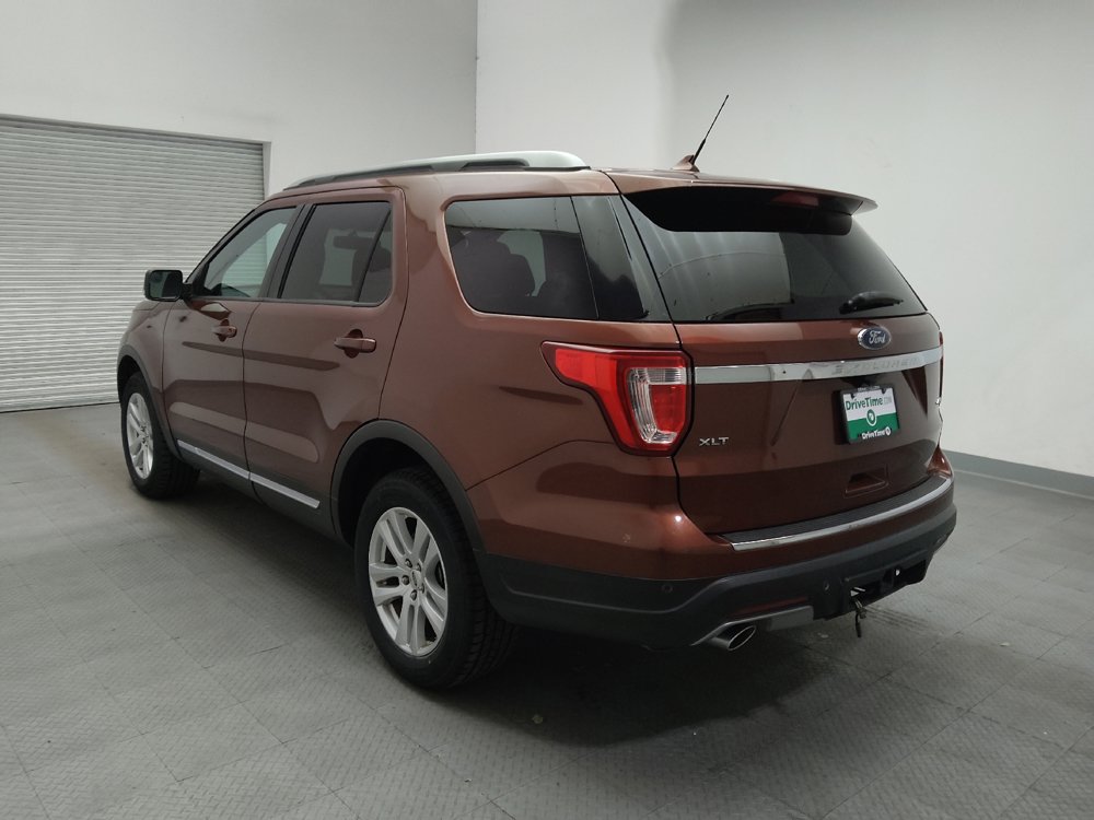 Used 2018 Ford Explorer XLT w/ Equipment Group 201A AWD/4WD image 5