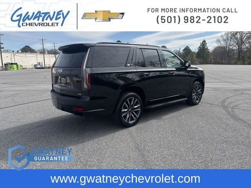 Used 2023 Cadillac Escalade Sport image 5