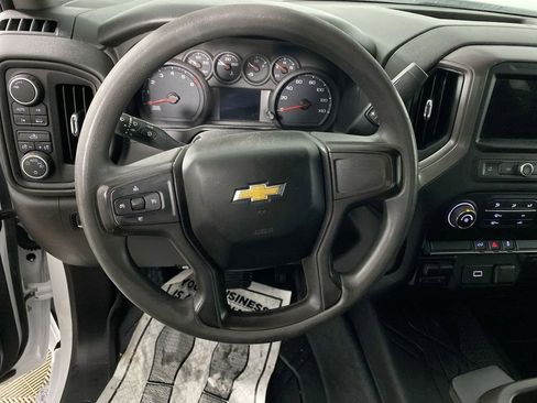 Used 2019 Chevrolet Silverado 1500 Custom w/ Custom Convenience Package image 14