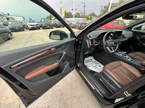 Used 2019 Audi Q5 2.0T Premium Plus w/ Premium Plus Package AWD/4WD image 12