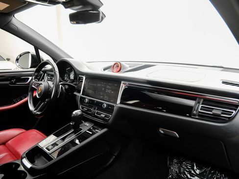 Used 2022 Porsche Macan S AWD/4WD image 16