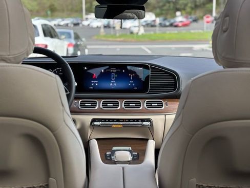 Used 2026 Mercedes-Benz GLS 450 4MATIC image 73