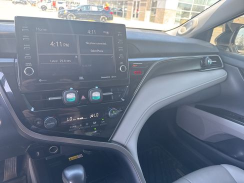 Used 2022 Toyota Camry XSE w/ Carpet Mat Package (TMS) image 18