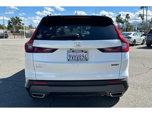 Used 2025 Honda CR-V Sport image 4