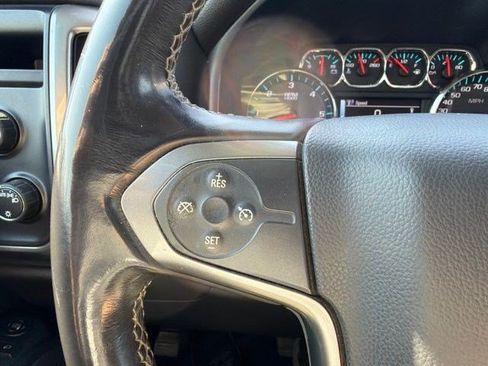 Used 2018 Chevrolet Silverado 1500 LT w/ Trailering Package AWD/4WD image 17