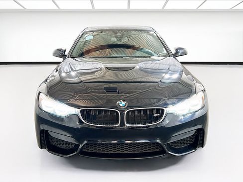 Used 2018 BMW M4 Coupe RWD image 2