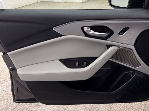 Used 2023 Acura TLX w/ Technology Package image 3