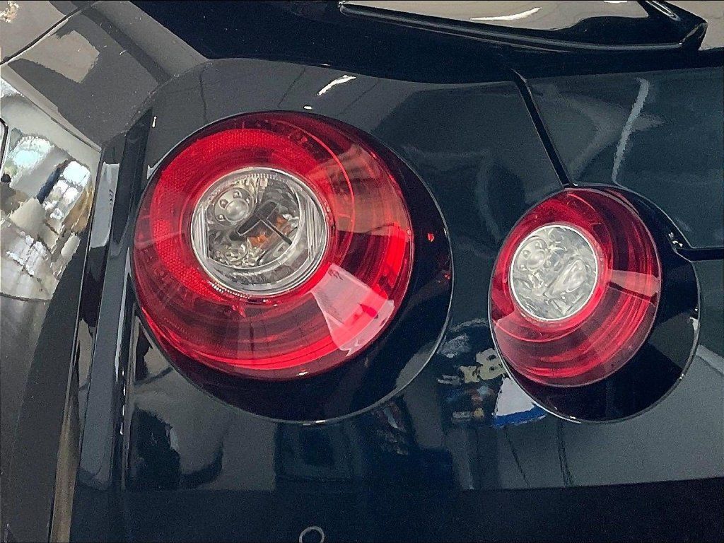 Used 2024 Nissan GT-R Premium w/ Premium Interior Package AWD/4WD image 32