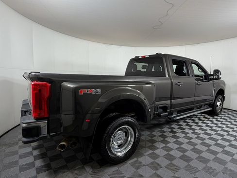 Used 2024 Ford F350 XLT w/ FX4 Off-Road Package AWD/4WD image 4