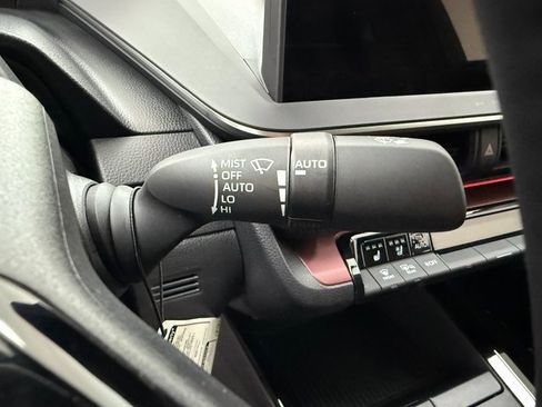 Used 2025 Toyota Prius Plug-In Hybrid w/ Limited Premium Package image 13