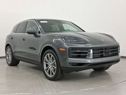 Used 2026 Porsche Cayenne Coupe AWD/4WD image 9