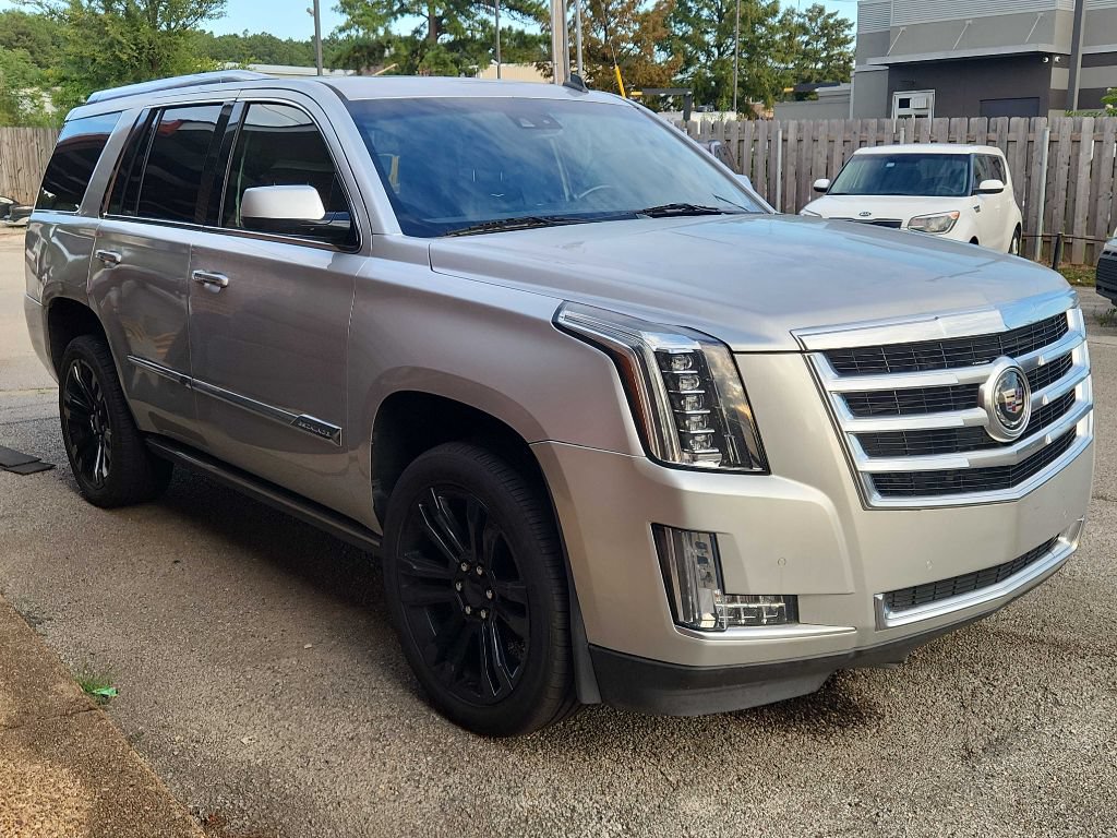 Used 2015 Cadillac Escalade Premium AWD/4WD image 1