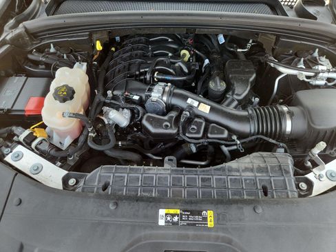 Used 2022 Jeep Grand Cherokee L Laredo RWD image 29