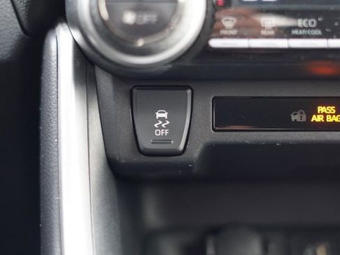 Used 2023 Toyota RAV4 XLE Premium image 32