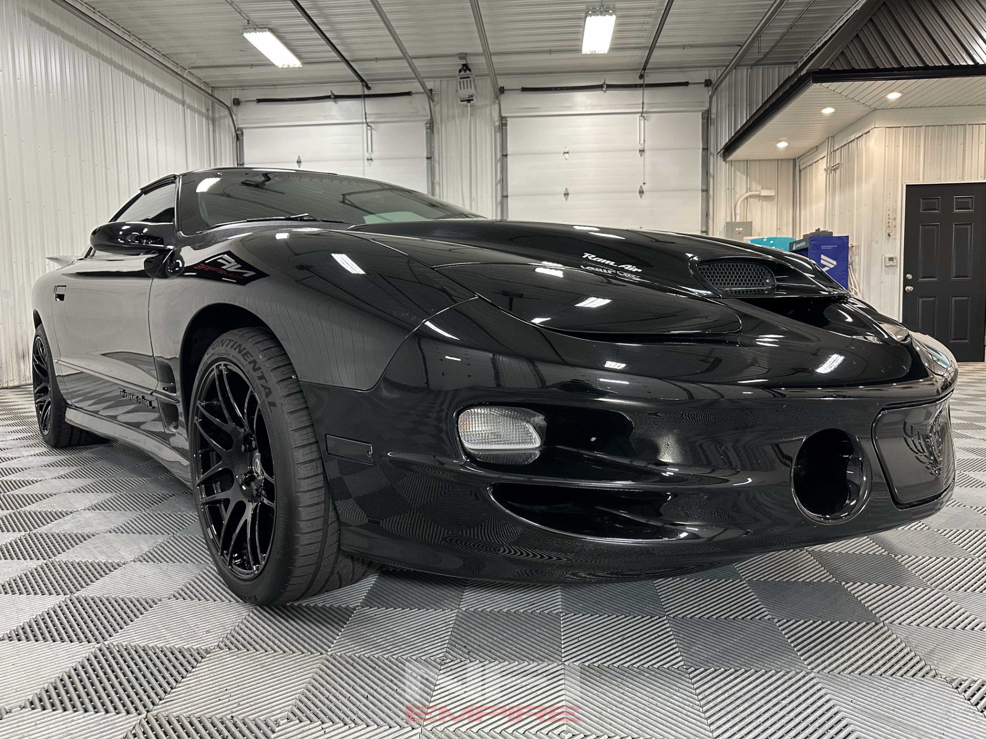 Used 1998 Pontiac Firebird Formula w/ Security Pkg RWD image 15