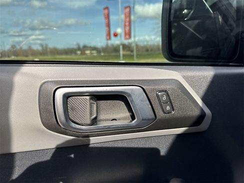 Used 2021 Ford Bronco Big Bend image 15