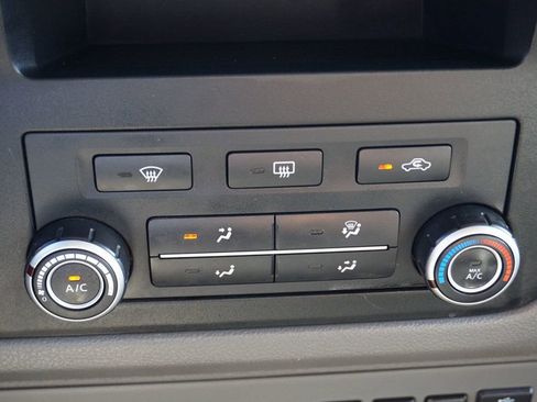 Used 2019 Nissan NV 2500 SV w/ Navigation Package image 33