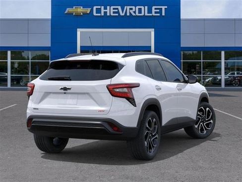 New 2025 Chevrolet Trax RS w/ Sunroof Package image 4