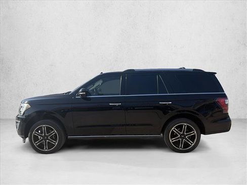 Used 2020 Ford Expedition Limited w/ Texas Edition Package RWD image 2