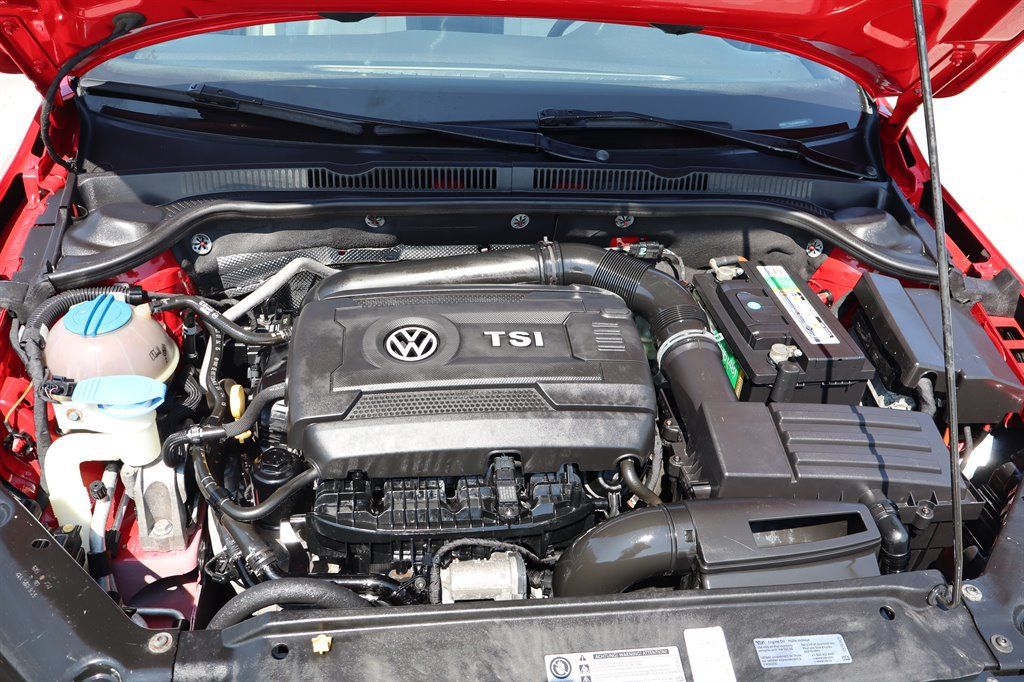 Used 2016 Volkswagen Jetta Sport FWD image 39