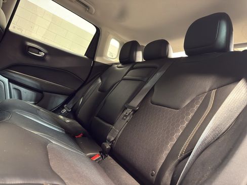 Used 2018 Jeep Compass Latitude w/ Popular Equipment Group image 30