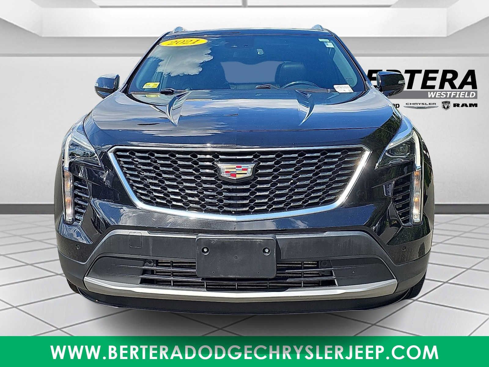 Used 2021 Cadillac XT4 Premium Luxury w/ Cold Weather Package AWD/4WD image 2