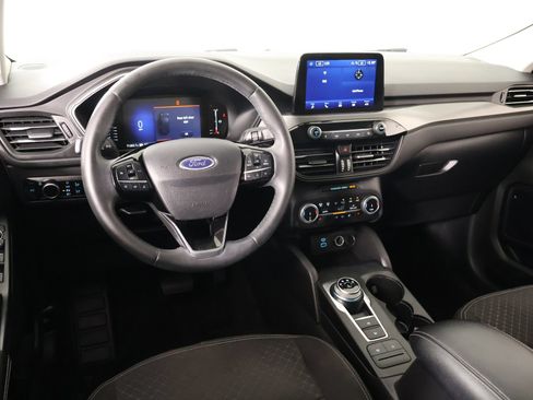 Used 2023 Ford Escape Active AWD/4WD image 2