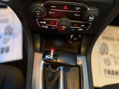 Used 2023 Dodge Charger SXT RWD image 14