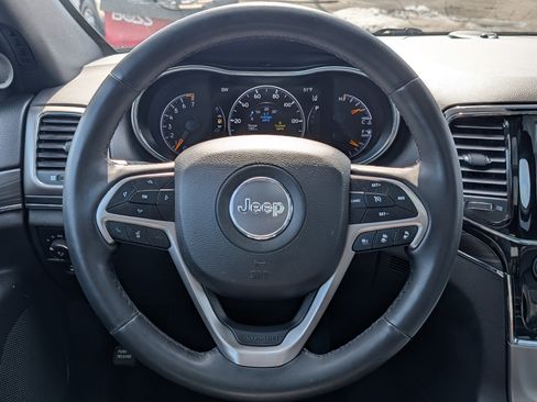 Used 2019 Jeep Grand Cherokee Limited w/ Luxury Group II image 19