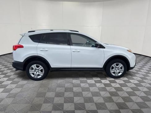 Used 2014 Toyota RAV4 LE AWD/4WD image 5