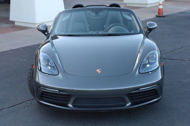 Used 2017 Porsche 718 Boxster RWD image 8
