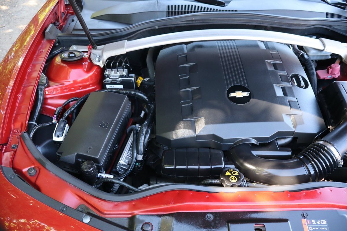 Used 2014 Chevrolet Camaro LT RWD image 34