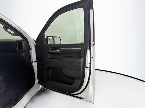 Used 2025 GMC Sierra 1500 SLT RWD image 33