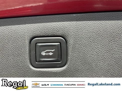 Used 2022 Chevrolet Blazer LT w/ Sound & Technology Package image 10