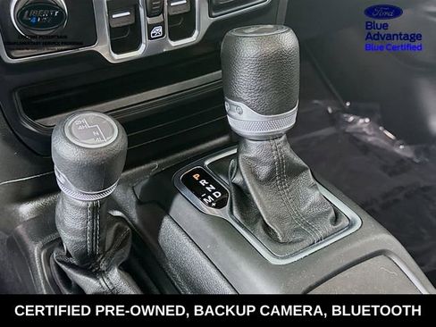 Used 2023 Jeep Wrangler Sport S image 16