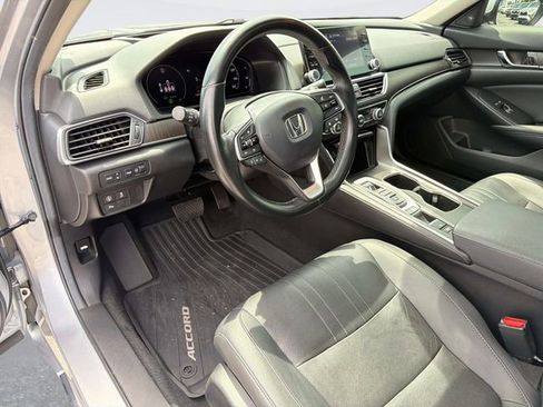 Used 2021 Honda Accord Touring image 25