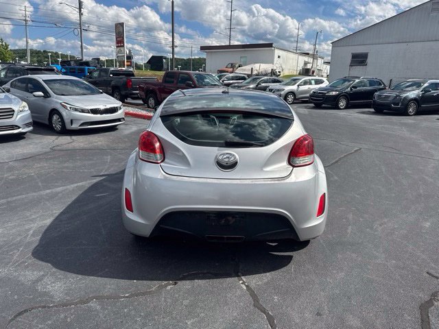 Used 2014 Hyundai Veloster w/ Style Package 02 FWD image 7