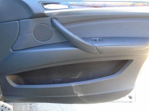 Used 2011 BMW X5 xDrive35i image 26