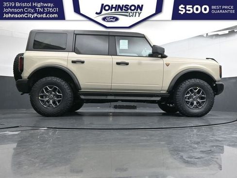 New 2025 Ford Bronco Badlands AWD/4WD image 32