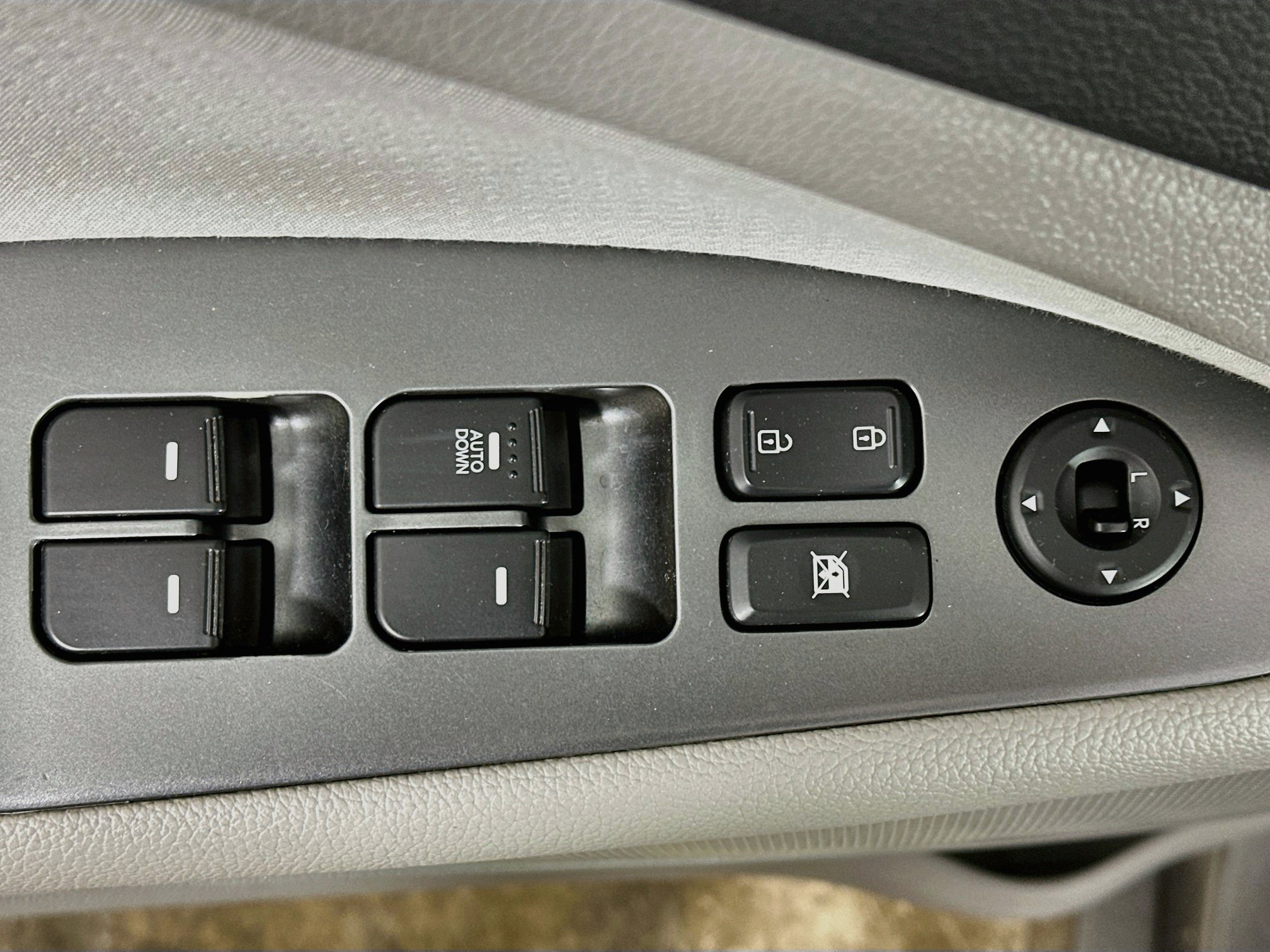 Used 2013 Kia Optima LX FWD image 15