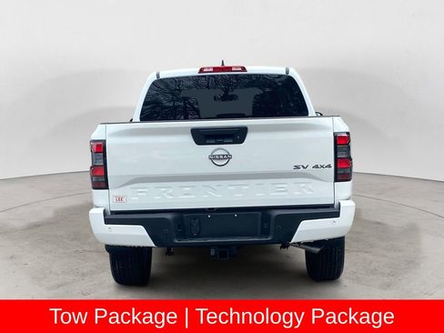 Certified 2023 Nissan Frontier SV w/ Technology Package AWD/4WD image 5