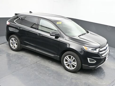 Used 2017 Ford Edge SEL w/ Equipment Group 201A AWD/4WD image 37