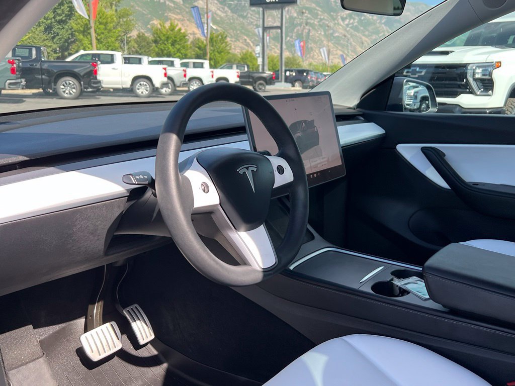 Used 2022 Tesla Model Y Performance AWD/4WD image 25