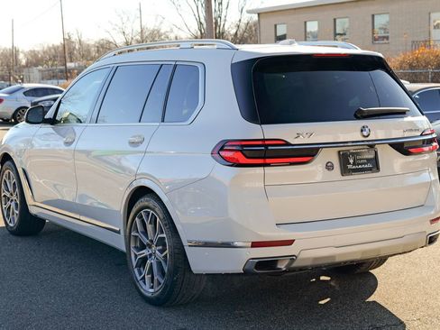 Used 2023 BMW X7 xDrive40i w/ Premium Package image 5