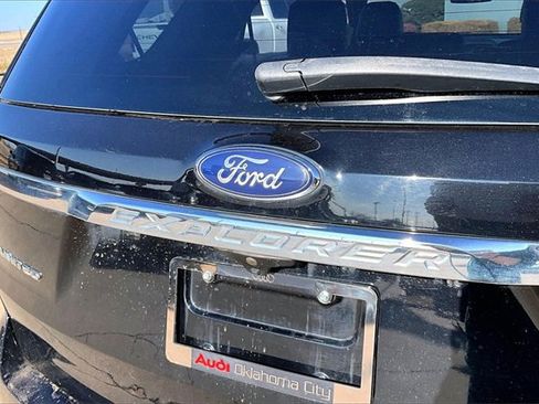 Used 2016 Ford Explorer Limited image 34