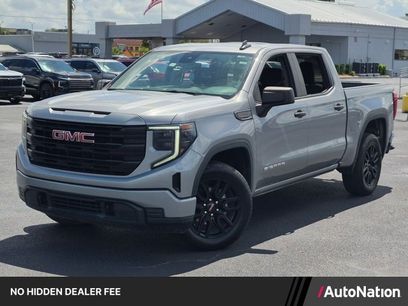 Used 2023 GMC Sierra 1500 Pro w/ Graphite Edition