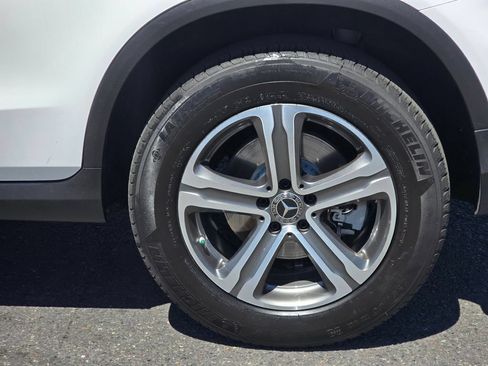 Used 2018 Mercedes-Benz GLC 300 4MATIC image 10
