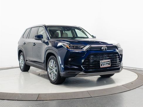 Certified 2026 Toyota Grand Highlander AWD image 1